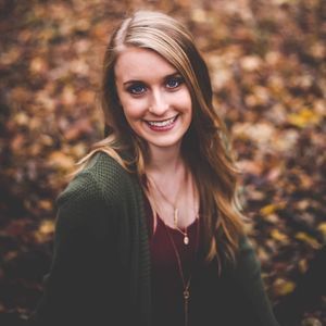 Meet your Posher, Brooke